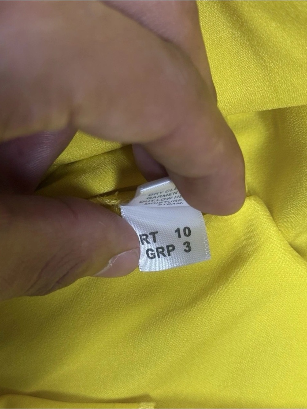 ST. JOHN Silk Wmns Yellow Blouse With Skirt Set READ Measurments - Picture 16 of 16